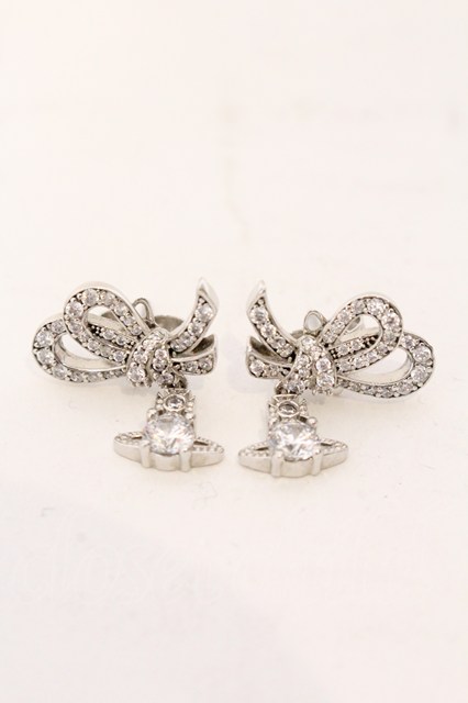 税込3980円以上購入で【送料無料】【USED】Vivienne Westwood / MILLYﾋﾟｱｽ ヴィヴィアンウエストウッド ビビアン ｼﾙﾊﾞｰ 【中古】 O-26-04-12-061-er-IG-OS