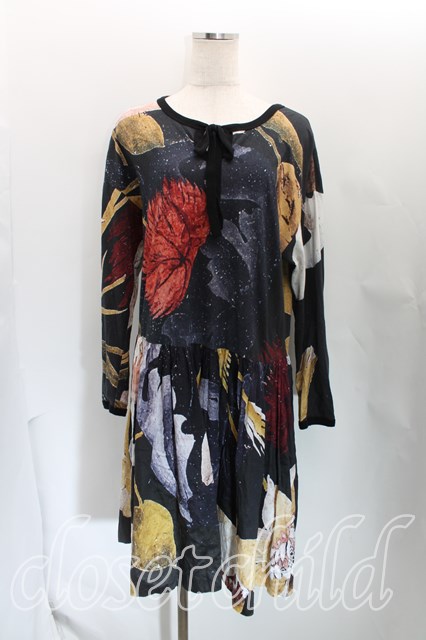 税込3980円以上購入で【送料無料】【USED】Vivienne Westwood / カーピーフラワーptワンピースヴィヴィアンウエストウッド ビビアン00 黒 【中古】 H-24-04-14-003-op-OD-ZH|closetchild