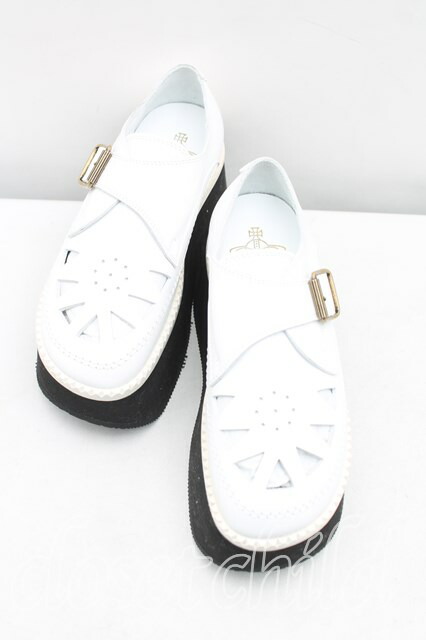 税込3980円以上買いもとめるで【貨物輸送無料】【USED】Vivienne Westwood / ROBOTヴィヴィアンウエストウッド ビビアン36 白 【中古】 H-25-01-19-110-sh-OD-ZH