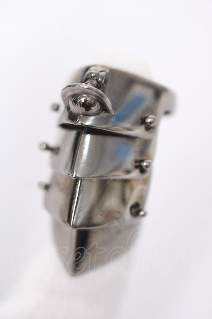 税込3980円以上購入で【送料無料】【USED】Vivienne Westwood / アーマーリング ヴィヴィアンウエストウッド ビビアン ガンメタ 【中古】 Y-26-03-22-002-rg-AS-ZY
