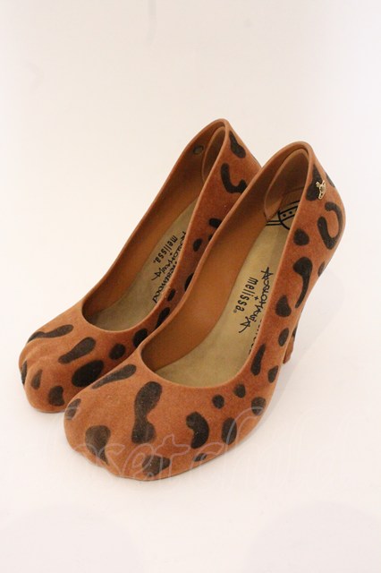 税込3980円以上買いもとめるで【貨物輸送無料】【USED】Vivienne Westwood×Melissa / レオパードアニマルトゥシューズヴィヴィアンウエストウッド ビビアンJPN 23 1/2珊 フロッキーブラウン 【中古】 O-26-04-26-066-sh-IG-os 靴-その他