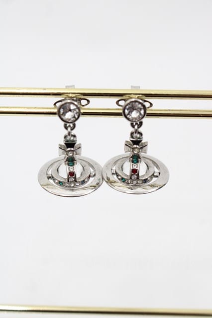新品未使用✧︎Vivienne Westwood ジナイーダ オーブ ピアス 楽天市場】Vivienne Westwood ヴィヴィアンウエストウッド ピアス