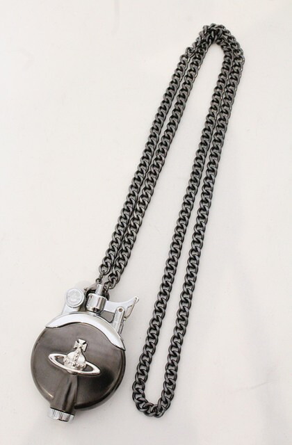 税込3980円以上買いもとめるで【貨物輸送無料】【USED】Vivienne Westwood / LIGHTER CHAIN 金属元素ORB チェーン店付オイルライターヴィヴィアンウエストウッド ビビアン 黒いこと 【中古】 O-26-05-17-035-gd-YM-os