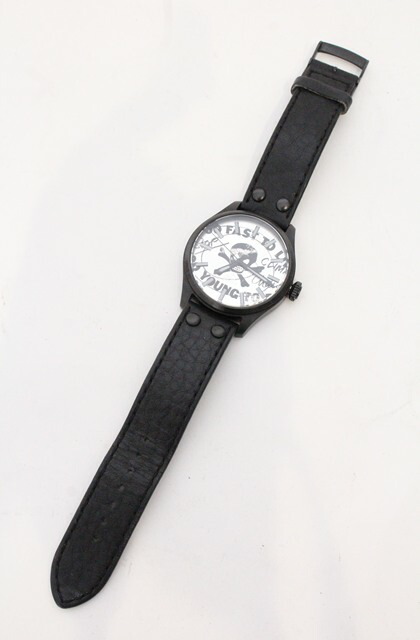税込3980円以上買いもとめるで【貨物輸送無料】【USED】Vivienne Westwood / T.F.T.L.御覧なさる ウォッチヴィヴィアンウエストウッド ビビアン 黒いことｘ黒いこと 【中古】 O-26-05-17-016-gd-YM-os