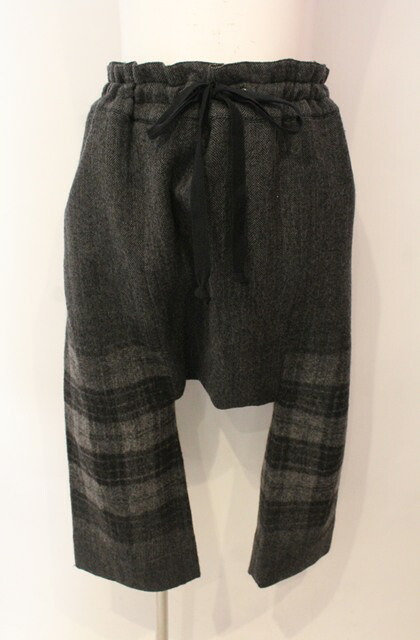 税込3980円以上買いもとめるで【貨物輸送無料】【USED】Vivienne Westwood MAN / エレファントパンツヴィヴィアンウエストウッド ビビアンF 薄墨色 【中古】 O-26-01-11-069-pa-YM-os パンツ-レディースファッション-ボトムス