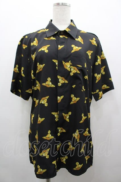 税込3980円以上購入で【送料無料】【USED】Vivienne Westwood / タイムマシンオーブ総柄半袖シャツヴィヴィアンウエストウッド ビビアン 黒Ｘゴールド 【中古】 I-26-02-25-016-bl-HD-ZI｜closetchild