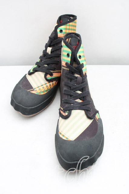 税込3980円以上買いもとめるで【貨物輸送無料】【USED】Vivienne Westwood / アニマルトゥスニーカーヴィヴィアンウエストウッド ビビアン42（26糎好いかげんに） 緑ｘ黒 【中古】 H-26-03-01-035-sh-OD-ZH