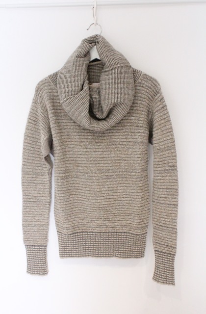 税込3980円以上買いもとめるで【貨物輸送無料】【USED】Vivienne Westwood / ハイネックニットヴィヴィアンウエストウッド ビビアン2 象牙色 【中古】 O-26-03-22-059-to-YM-os