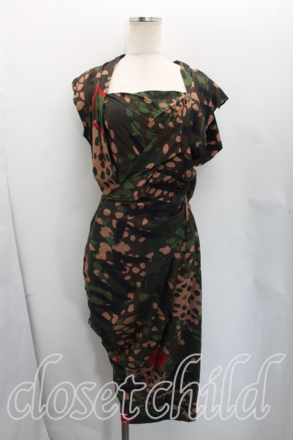 税込3980円以上購入で【送料無料】【USED】Vivienne Westwood / カモフラージュワンピースヴィヴィアンウエストウッド ビビアン40(9号相当) カーキ 【中古】 H-26-03-29-003-op-OD-ZH|closetchild