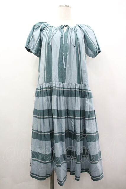 税込3980円以上買いもとめるで【貨物輸送無料】【USED】Vivienne Westwood / ストライプボーダーワンピースヴィヴィアンウエストウッド ビビアン2  【中古】 I-26-03-29-040-op-固定ディスク-ZI