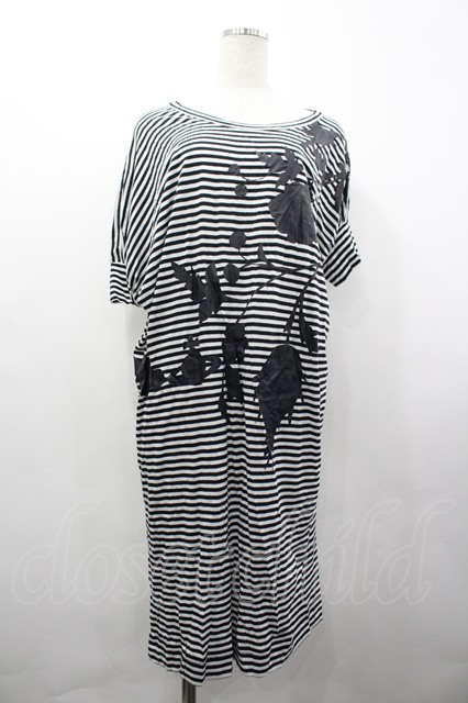 税込3980円以上購入で【送料無料】【USED】Vivienne Westwood / シルエットボーダーワンピースヴィヴィアンウエストウッド ビビアン2 黒X白 【中古】 I-26-03-29-073-op-HD-ZI|closetchild
