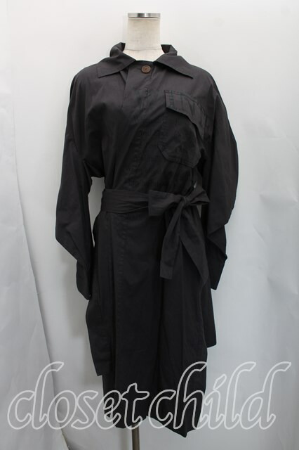 税込3980円以上購入で【送料無料】【USED】Vivienne Westwood / WINTERプリント シャツワンピース ヴィヴィアンウエストウッド ビビアン00（ワンサイズ） 灰 【中古】 H-26-04-19-001-op-OD-ZH