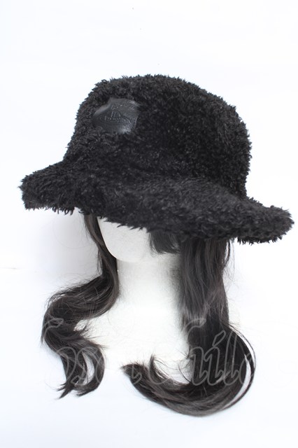税込3980円以上買いもとめるで【貨物輸送無料】【USED】Vivienne Westwood / リサイクルポリエステルリブ付ボアハットヴィヴィアンウエストウッド ビビアン 黒 【中古】 Y-26-06-10-006-ha-SZ-ZY
