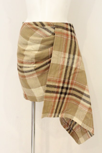 税込3980円以上購入で【送料無料】【USED】Vivienne Westwood / 変形スカートヴィヴィアンウエストウッド ビビアン42 アイボリー 【中古】 O-26-07-05-021-sk-YM-OS｜closetchild