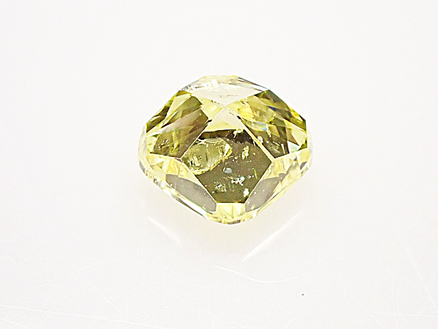 引き出物 ０．３９７ct ＦＡＮＣＹ ＩＮＴＥＮＳＥ ＹＥＬＬＯＷ Ｉ１