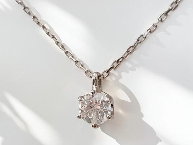 ０．３０６ct　Ｅ　ＳＩ２　ＧＯＯＤ　ＰＴ製　ダイヤモンド　ペンダント