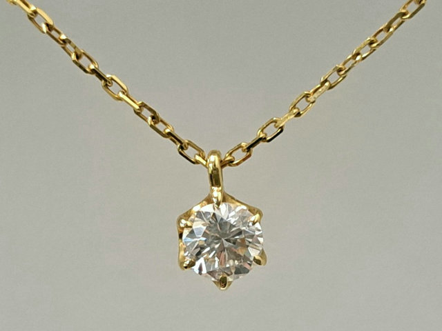 ０．２７６ct　Ｊ　ＳＩ２　ＧＯＯＤ　Ｋ１８製　ダイヤモンド　ペンダント