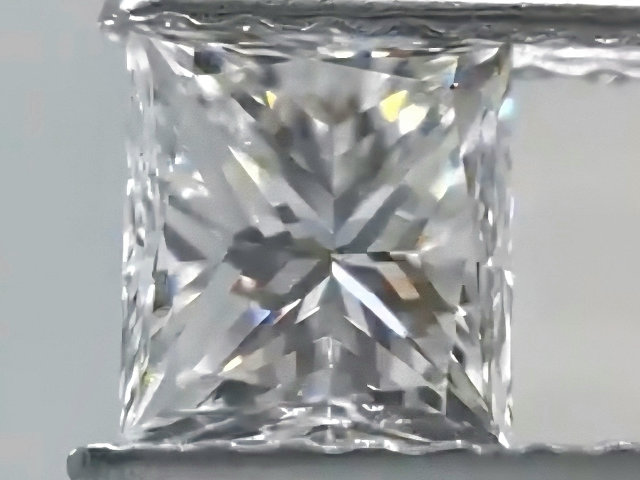０．５５０ct　Ｄ　ＶＳ１　プリンセスカット　ダイヤモンド　ルース