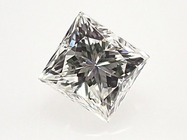 ０．４８１ct　Ｆ　ＶＳ１　プリンセスカット　ダイヤモンド　ルース