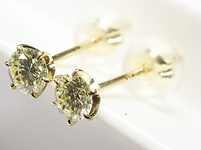 ０．１１１ct ＆ ０．１０９ct　 ＶＥＲＹ　ＬＩＧＨＴ　ＹＥＬＬＯＷ　ＶＳ１　ＶＥＲＹ ＧＯＯＤ　Ｋ１８製　ダイヤモンド ピアス