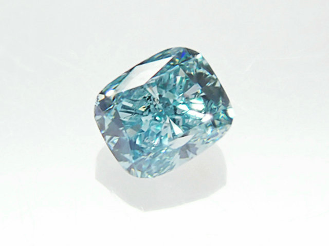 ０．１６５ct　ＦＡＮＣＹ　ＶＩＶＩＤ　ＧＲＥＥＮ　ＢＬＵＥ　ＳＩ２　ブルーダイヤモンド　ルース｜アインインターナショナル