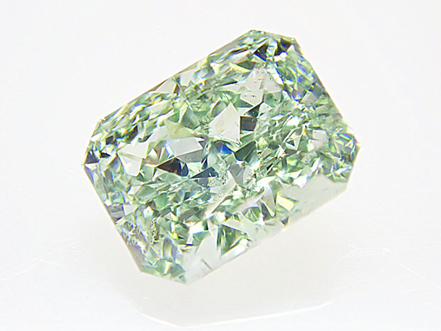 ０．５２２ct　ＦＡＮＣＹ　ＩＮＴＥＮＳＥ　ＧＲＥＥＮ　ＳＩ１　グリーンダイヤモンド　ルース｜アインインターナショナル