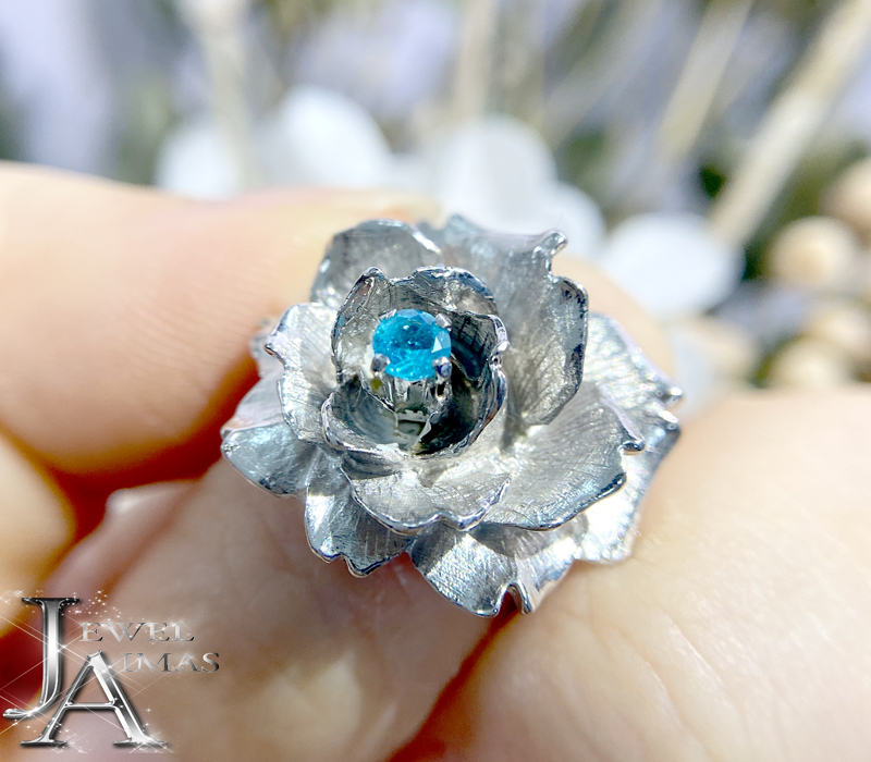 【楽天市場】パライバトルマリン 0.15ct リング 12号 K18WG ホワイトゴールド 18金 指輪 フラワー 花 薔薇 バラ 一粒リング