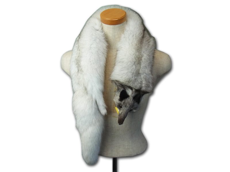 【楽天市場】ブルーフォックスファーボア【送料無料】：革製品と毛皮のエアーマミー