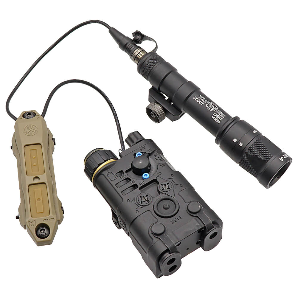 実物 Surefire M300V ウェポンライト-