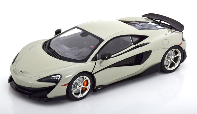 オートアート1/18 マクラーレン 675LT シリカホワイト 【未開封品】 Amazon.co.jp: Autoart 1/18 McLaren 675LT Silica white
