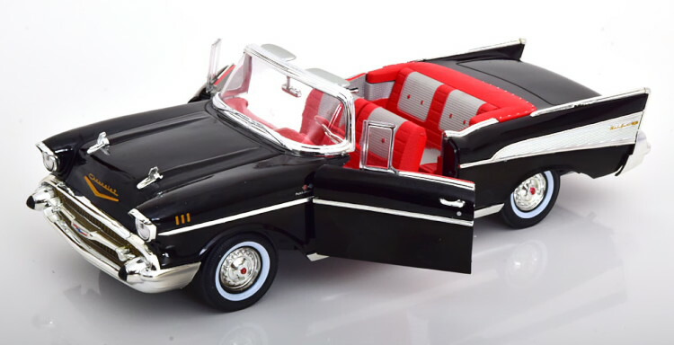 Ertl/Auto World 1/18 シボレー ベルエア Cabrio ジェームズ・ボンド Dr ＃1957 ブラック 開閉Ertl/Auto World 1:18 Chevrolet Bel Air Cabrio James Bond Dr No 1957 black
