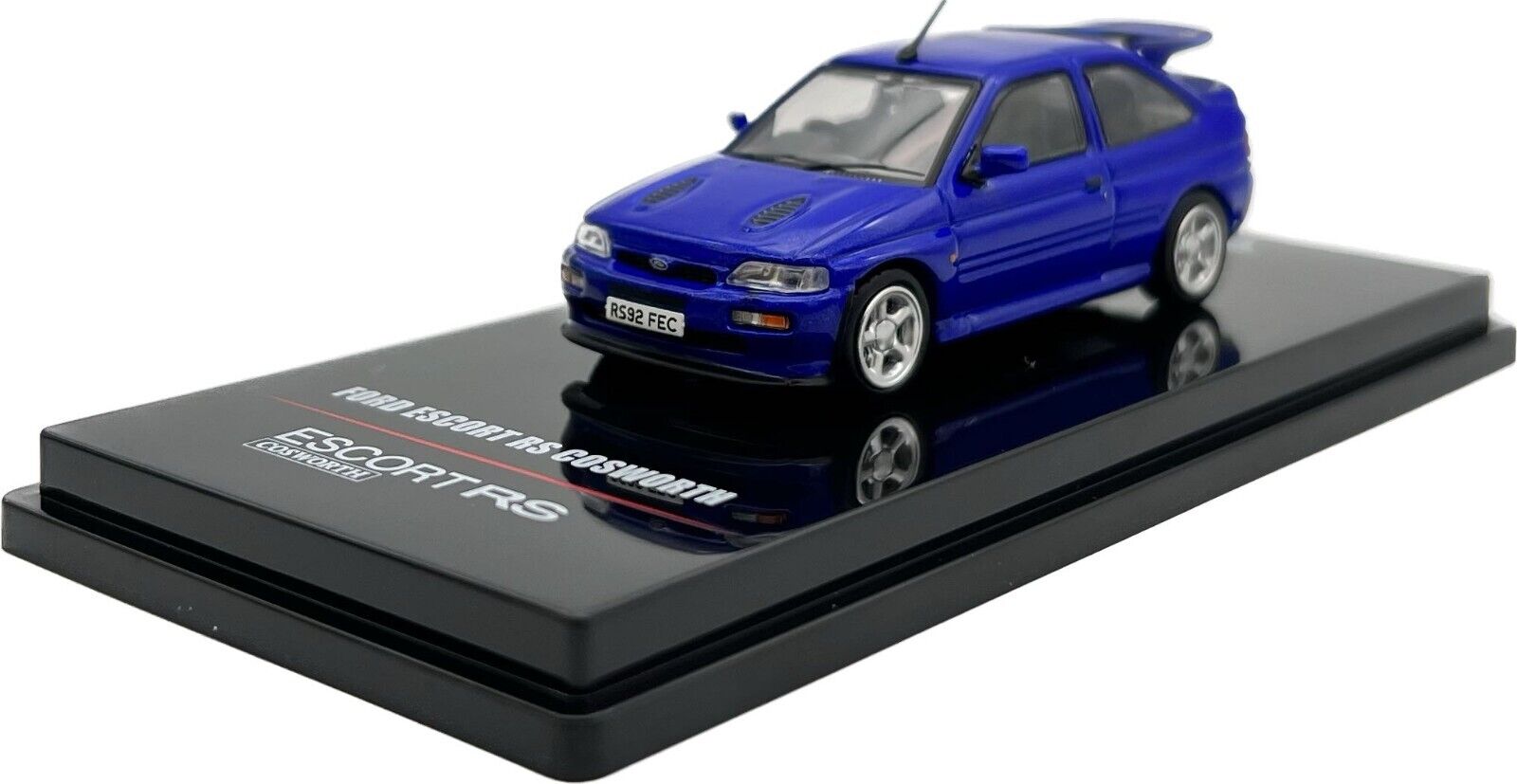 INNO64 1/64 フォード エスコート RS コスワース RHD ブルー INNO64 1:64 Ford Escort RS Cosworth RHD Blue