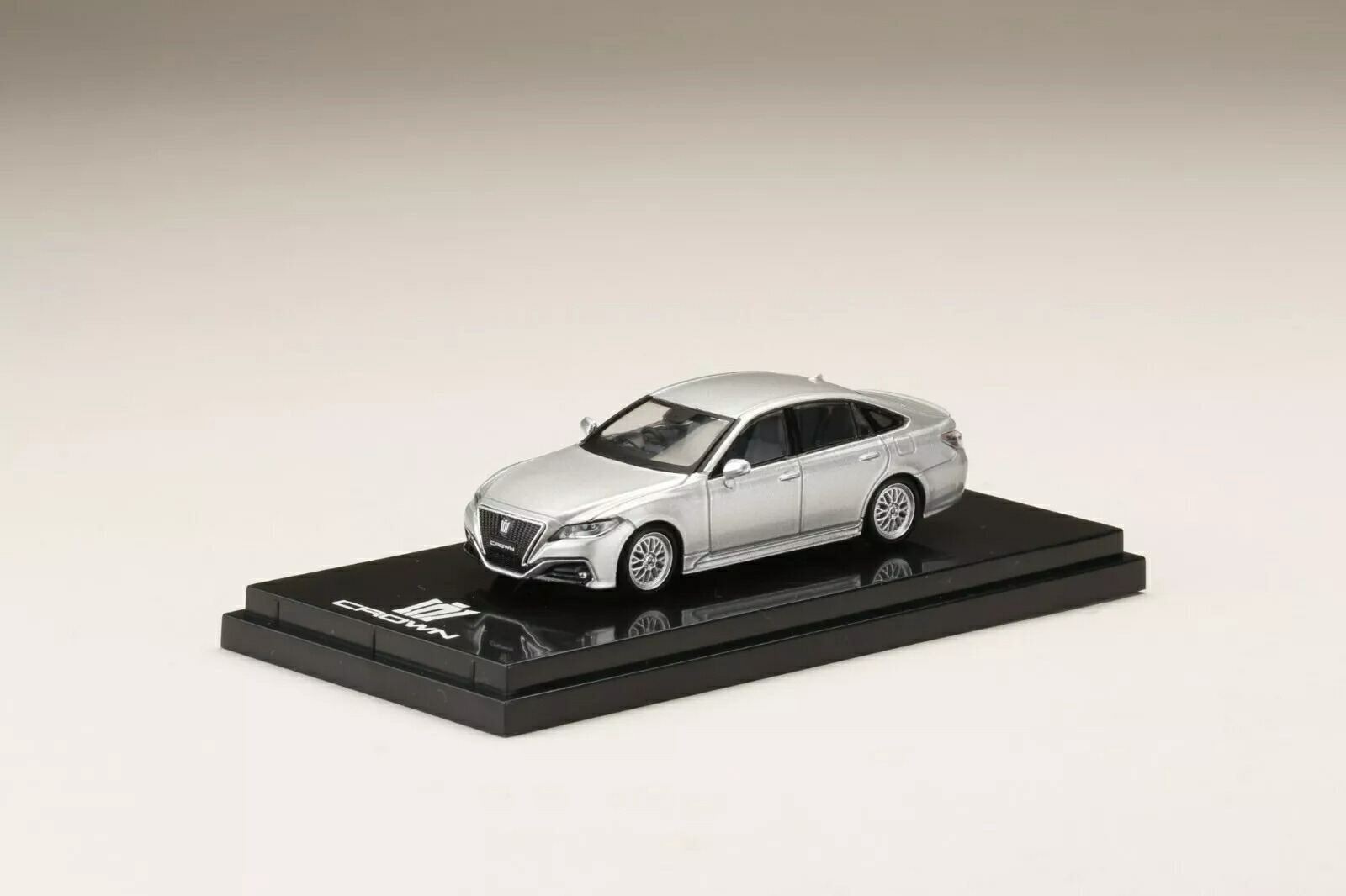 ホビージャパン1/64 220系クラウン 希少ホワイト カスタム Amazon | HJ ホビージャパン 1/64 ミニカー クラウン 2.0 RS