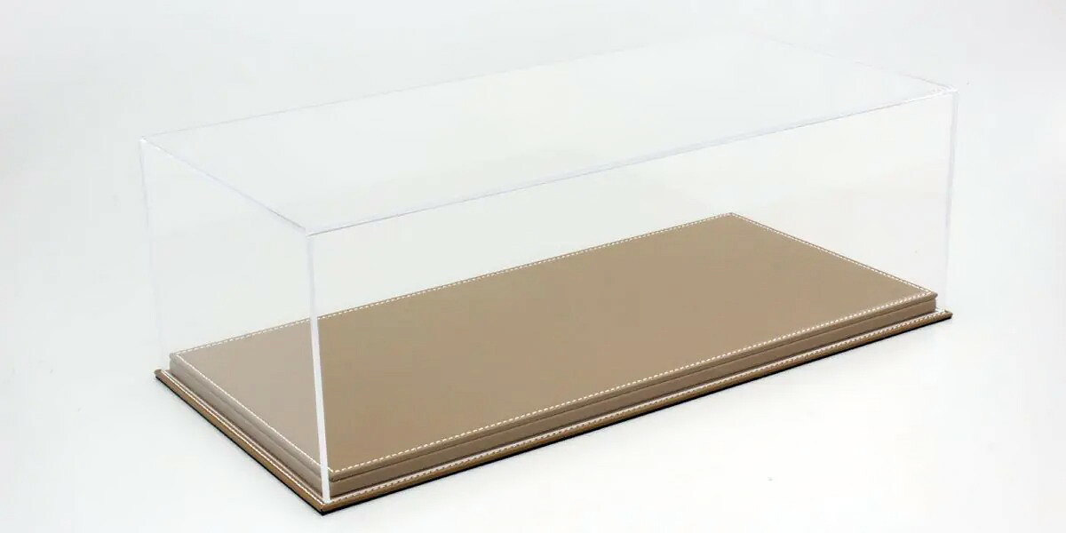 ミニカー用 見せびらかす入れもの 1/12 プラスチックディスプレイケース なめし革軍事基地 赤銅色 51糎 ×24糎 × 19糎 (内部的高さ 15.3糎) VETRINA PLASTIC DISPLAY LEATHER BASE BROWN 51糎 ×24糎 × 19糎 (altezza interna 糎 15.3)