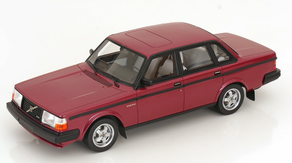 楽天市場】DNAコレクティブルズ 1/18 ボルボ V70 R P80 1996