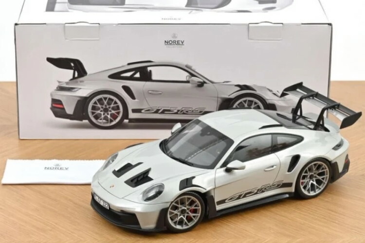 NOREVノレブ 1/12 ポルシェ 911 RS 1973 ホワイト/グリーン 楽天市場】ノレブ 1/12 ポルシェ 911 RS 2.7 1973 ホワイト