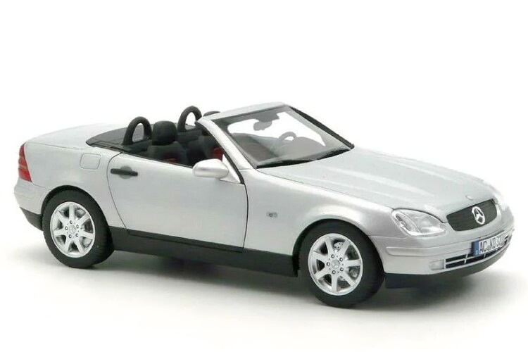 ノレブ 1/18 メルセデス SLK 読み込むはやりっ子 1996 しろがね色 開閉Norev 1:18 Mercedes SLK Roadster 1996 silver