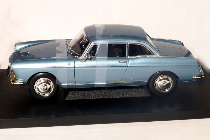 ノレブ 1/18 プジョー 404 クーペ 1974 ブルーメタリック Norev 1:18 Peugeot 404 Coupe 1974 blue metallic