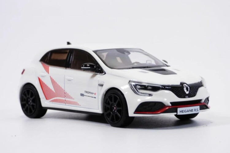 楽天市場】ノレブ 1/43 ルノー メガーヌ RS トロフィー R ニュルブルク