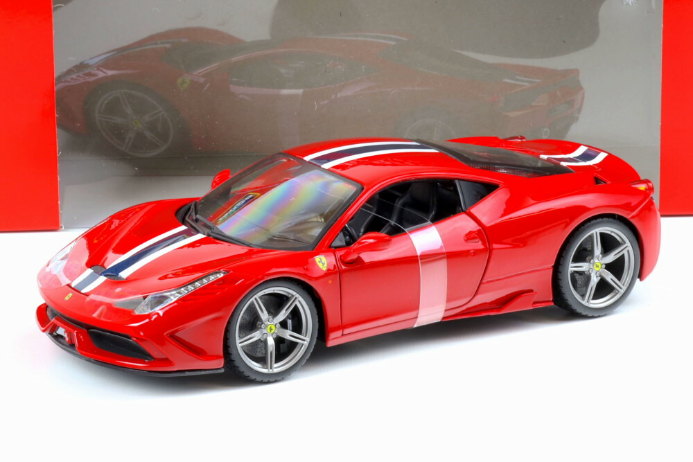 ブラーゴ 1/18 フェラーリ R&P 458 スペシャル クーペ レッド 2014 開閉 Bburago 1:18 Ferrari R&P 458 Special Coupe red 2014