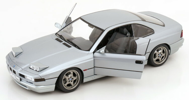 ソリド 1/18 BMW 850 CSI E31 1992 シルバーメタリック 開閉 Solido 1:18 BMW 850 CSI E31 1992 silver metallic