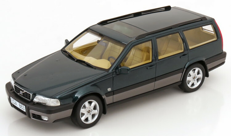 104-045 Cult 1/18 ボルボ850 GL T Signal red Cult Scale Models 1:18 Volvo 850 GLT year 1991-1994 signal