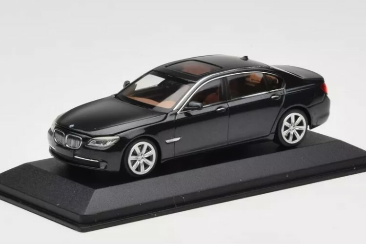 楽天市場】ミニチャンプス 1/43 BMW 2002 ターボ 1973 ブラック 500台