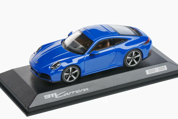 1/43 特注 ミニチャンプス ポルシェ 992 カレラ カブリオレ ブルー Amazon | ミニチャンプス 1/43 ポルシェ 911 (992) カレラ 4S
