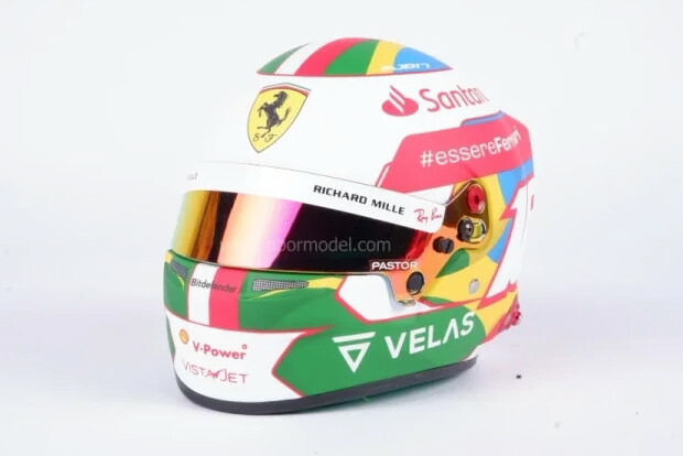 Ferrari - 超絶レア　実使用　スクーデリアフェラーリF1 クルーヘルメット 楽天市場】Bell 1/2スケール ヘルメット シャルル ルクレール