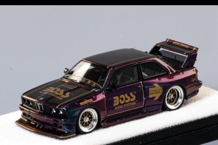 404出来そこない 1/64  BMW E30 M3 ツウィングフィルム BOSS カメレオン 199台押さえる404 Error 1:64 BMW E30 M3 Zwingfilms BOSS Chameleon limited 199 pcs