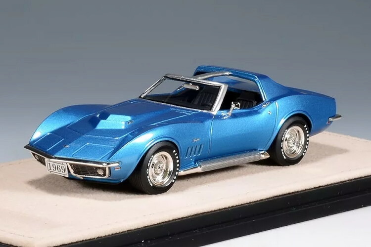 Stamp Models 1/43 シボレー コルベット スティング花の冠 L88 クーペ 1969 開けっ広げ大屋根 ブルーメタリック 109台押さえるStamp Models 1:43 Chevrolet Corvette Stingray L88 Coupe 1969 Open Roof blue metallic Limitation 109 pcs