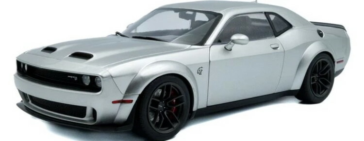 1/18 GTスピリット　ダッジ　チャージャー　ヘルキャット　ミニカー　ホワイト GTスピリット GT SPIRIT GTS357 1/18 ダッジ チャージャー SRT