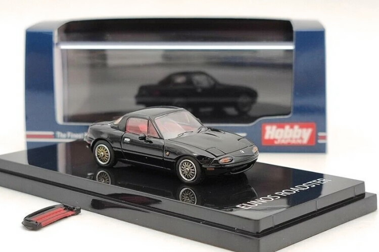 EUNOS ROADSTER V Special（1990）モデルカー1/43 EUNOS ROADSTER V