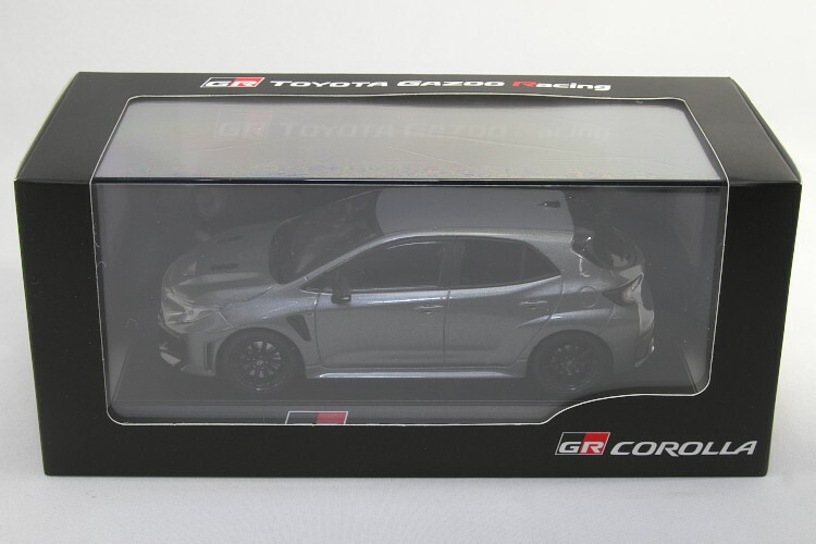 カローラクロス　カラーサンプルミニカー1/30スケール（プラチナホワイトパール） Amazon | 1/30 ミニカー 新型カローラクロス COROLLA CROSS